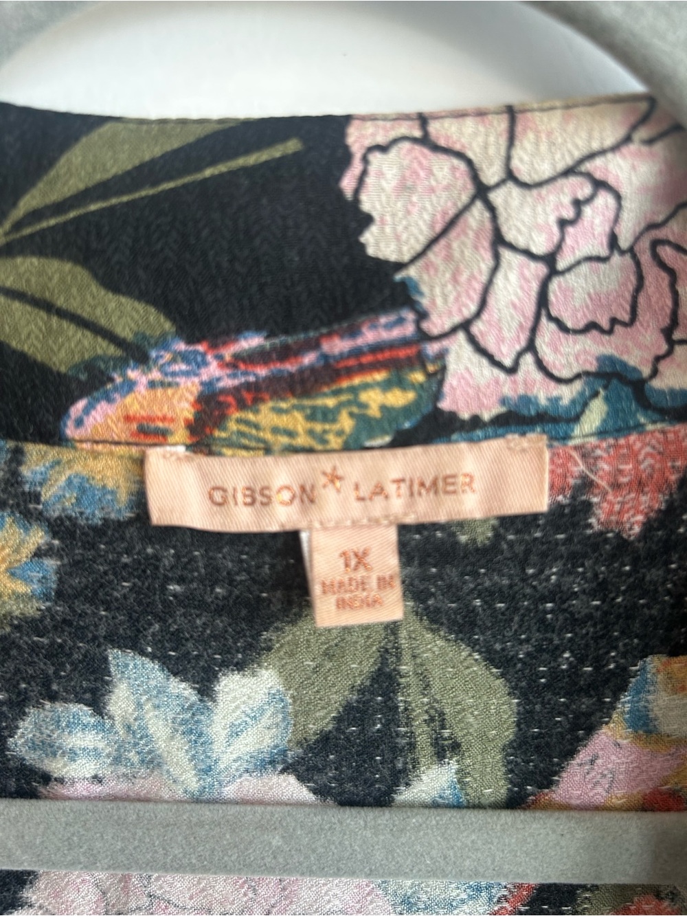 Gibson Latimer Black Floral & Bird-Accent Kimono - Picture 5 of 8